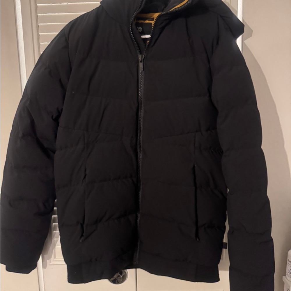 All in Motion Men’s Black Hooded Puffer Jacket Coat Size Small Like New